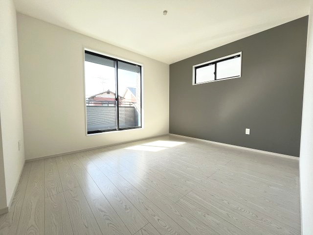 【寝室】 | 春日市須玖南3丁目1期　2号棟（全2棟）【仲介手数料無料・0円】 | 施工例。施工例は完成時と異なる場合があります。