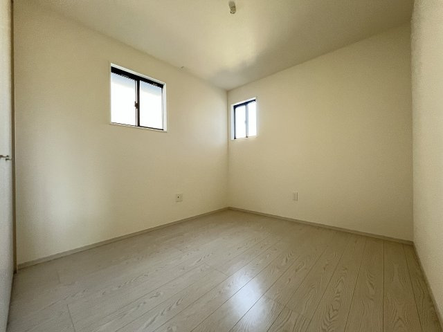 【子供部屋】 | 春日市須玖南3丁目1期　2号棟（全2棟）【仲介手数料無料・0円】 | 施工例。施工例は完成時と異なる場合があります。