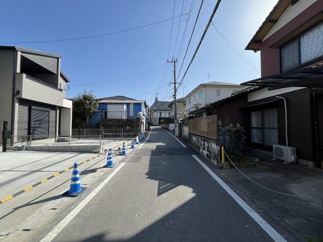 【その他】 | 春日市須玖南3丁目1期　2号棟（全2棟）【仲介手数料無料・0円】 | 現地写真。前面道路です。