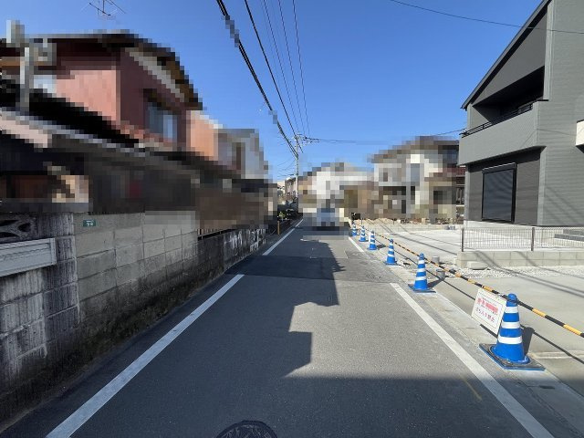【その他】 | 春日市須玖南3丁目1期　2号棟（全2棟）【仲介手数料無料・0円】 | 現地写真。前面道路です。