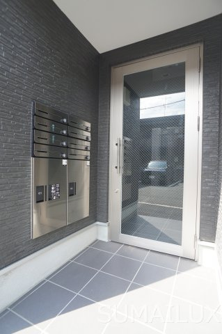 熊本市西区蓮台寺１丁目のアパートのエントランス