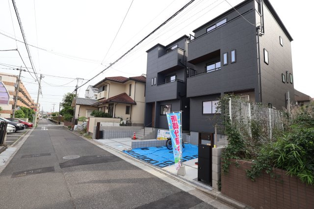 《仲介手数料無料》北区植竹町１丁目540-3新築一戸建てリーブルガーデンの外観