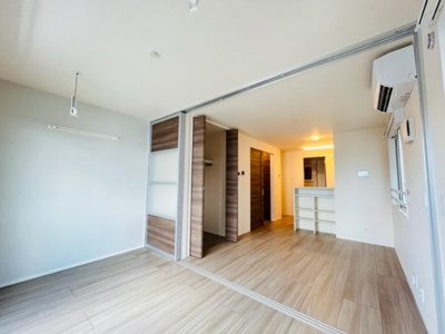 【洋室】 | 渚(ナギサ)