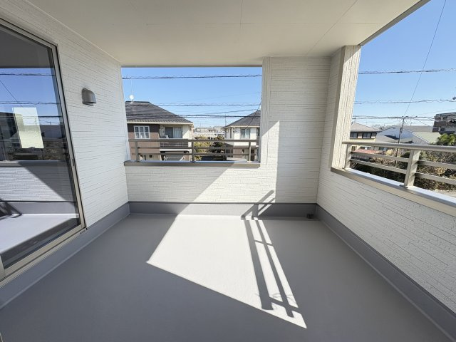 【バルコニー】 | 熊谷市万平町第3   LiveleGarden.s　新築戸建　全4棟　4号棟