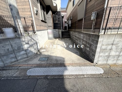 【駐車場】 | 【仲介手数料０円】伊勢原市高森台1丁目　中古一戸建て | 伊勢原市高森台1丁目　中古一戸建て