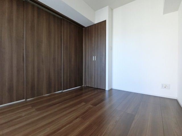 クレアホームズ千葉センタープレイスの洋室