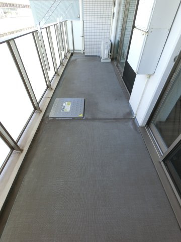 クレアホームズ千葉センタープレイスのバルコニー