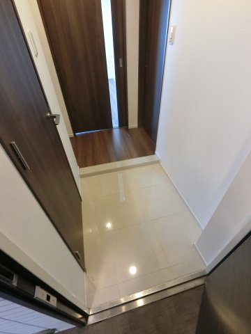 クレアホームズ千葉センタープレイスの玄関