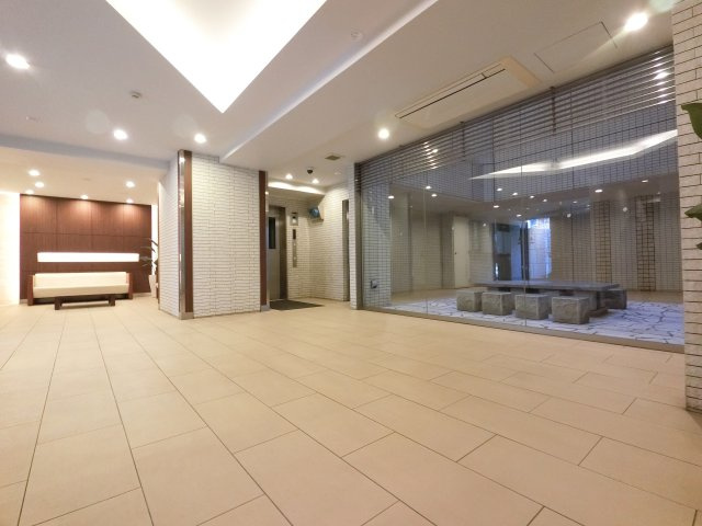 クレアホームズ千葉センタープレイスのロビー