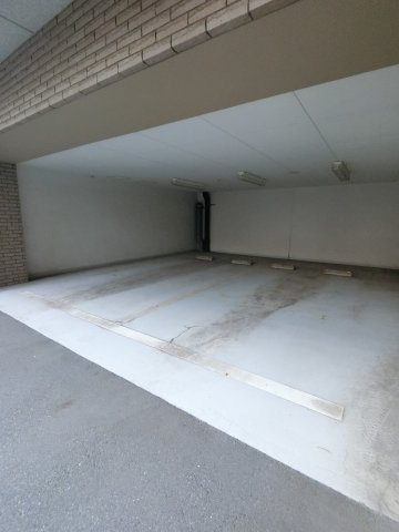 クレアホームズ千葉センタープレイスの駐車場