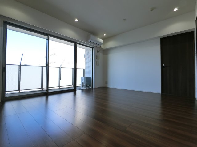 クレアホームズ千葉センタープレイスの居間・リビング