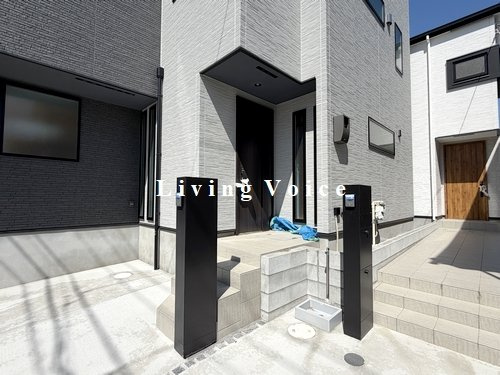 【エントランス】 | 【仲介手数料０円】藤沢市辻堂1丁目　新築一戸建て　全2棟 | 【仲介手数料０円】藤沢市辻堂1丁目　新築一戸建て　全2棟