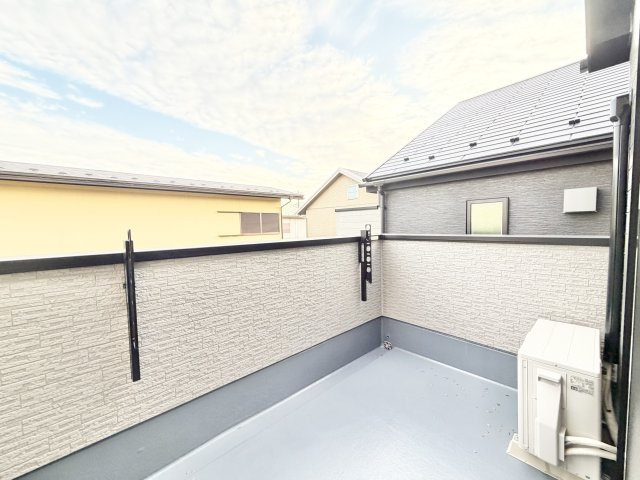 Sumai-to四街道市千代田のバルコニー|お洗濯にも便利なバルコニー付き