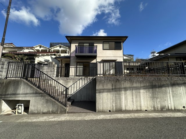 神戸市垂水区多聞台１丁目戸建の外観