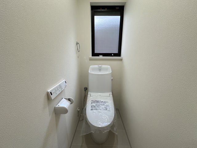 神戸市垂水区多聞台１丁目戸建のトイレ