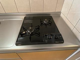 Front du lac（フロン　デュ　ラック）のキッチン|２口コンロ