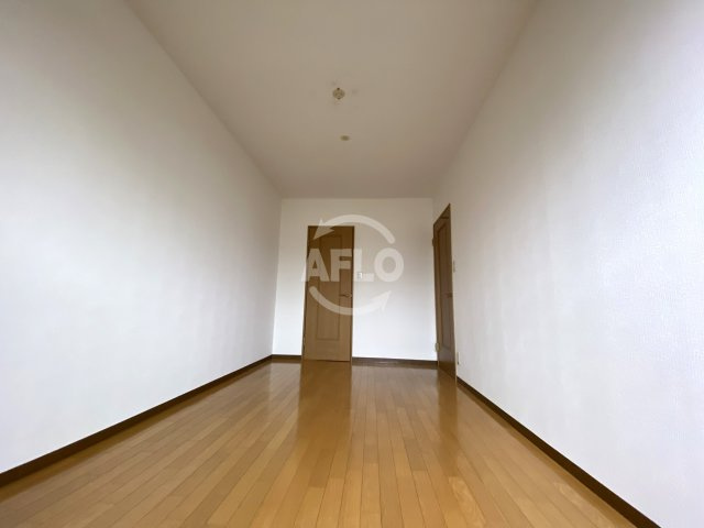 キングマンション江戸堀の居間・リビング|キングマンション江戸堀　洋室