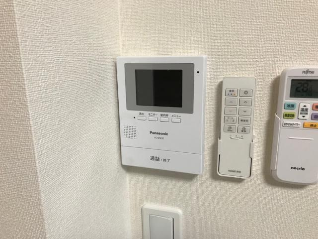 エンプレスⅥの内装|カメラ付インターホン