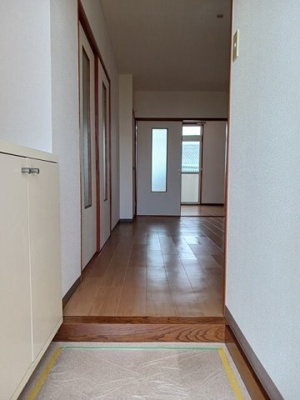 【玄関】 | ファミリーハイツ | 毎日通る玄関はこちらです