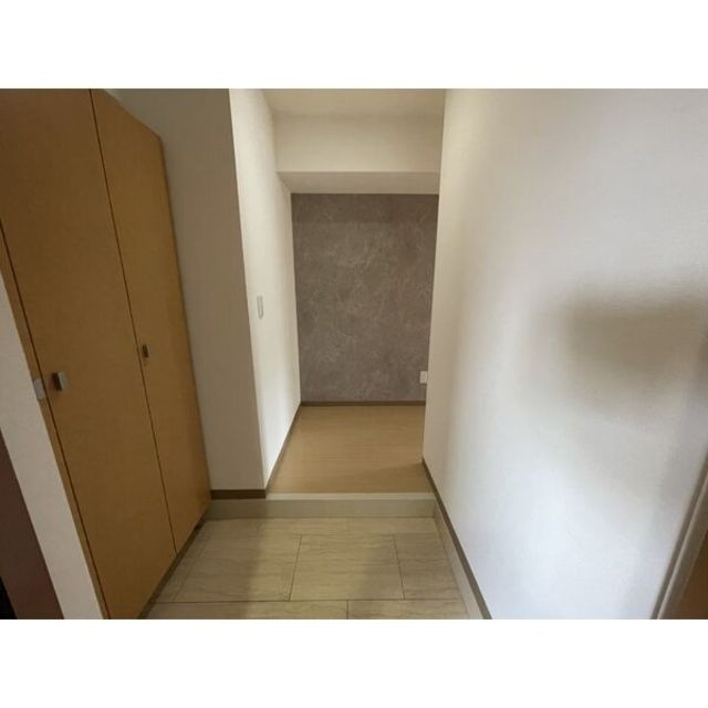 サン・東山公園ウエストの玄関