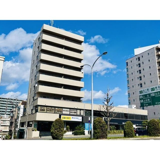 サン・東山公園ウエストの外観