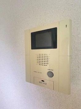 【セキュリティ】 | Pastoral Mirash | モニター付きインターホンで防犯面も安心です！