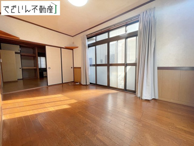 【居間・リビング】 | 熊谷市押切　中古住宅   | 現地(2025年12月撮影)
