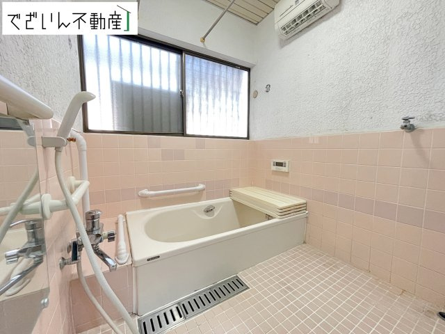 【浴室】 | 熊谷市押切　中古住宅   | 現地(2025年12月撮影)