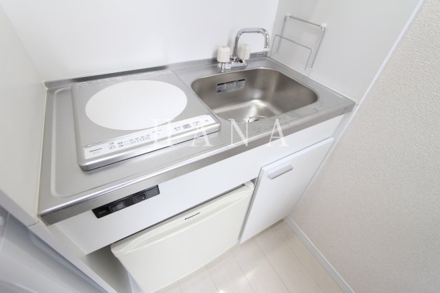 横浜市神奈川区白幡東町のアパートのキッチン