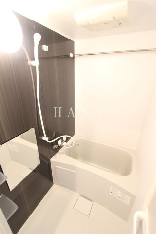 横浜市神奈川区白幡東町のアパートの浴室