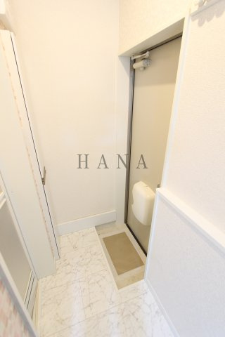 ユナイト白楽ラ・プティットの玄関