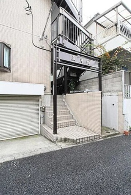 【エントランス】 | 五月館