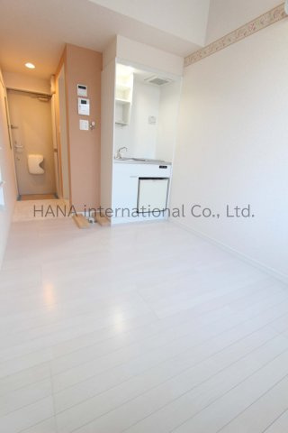 ユナイト新子安カテリーナの居間・リビング|同シリーズ物件の参考写真です。