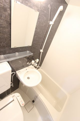 ユナイト新子安カテリーナのトイレ|同シリーズ物件の参考写真です。