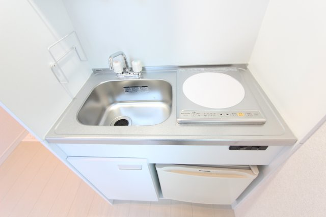 ユナイト東白楽ポルナレフのキッチン|同物件の参考写真です。