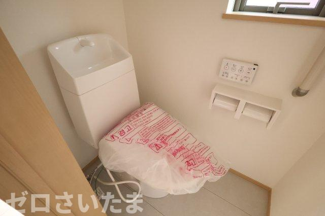 《仲介手数料無料》岩槻区本丸１丁目17-18新築一戸建てハートフルタウンのトイレ