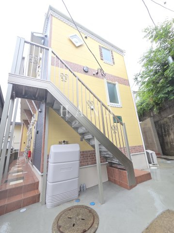 横浜市神奈川区松見町３丁目のアパート