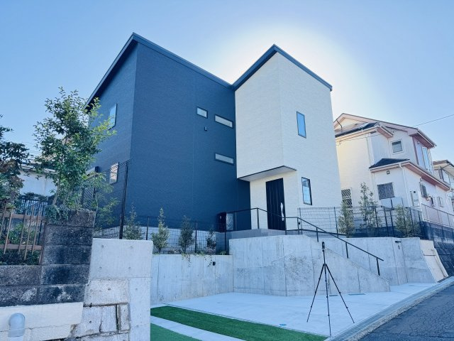 八王子市　絹ケ丘　新築未入居戸建て