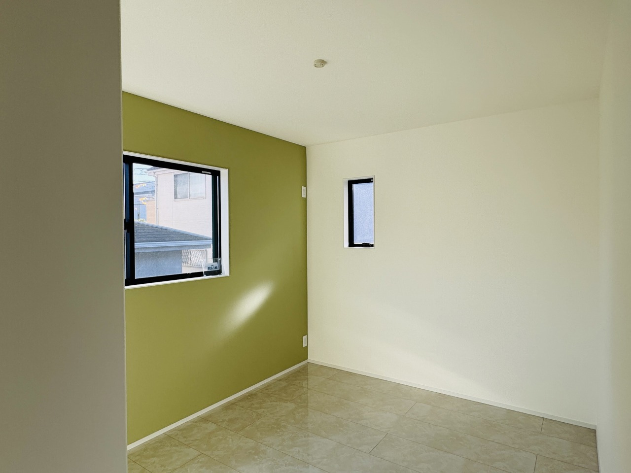 八王子市　絹ケ丘　新築一戸建ての子供部屋|～6.1帖の洋室です～