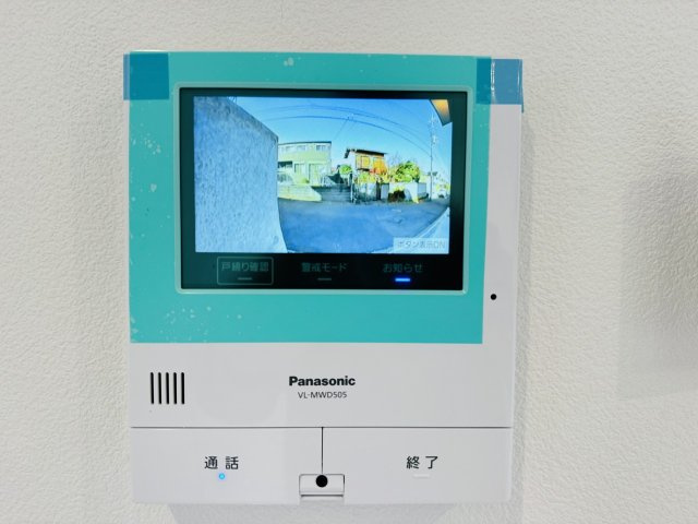 八王子市　絹ケ丘　新築一戸建てのセキュリティ|～TVモニター付インターホン　訪問者の確認に便利です～