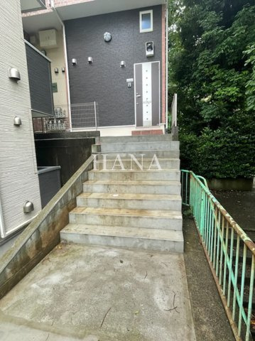 ユナイト七島アルカシオンのエントランス