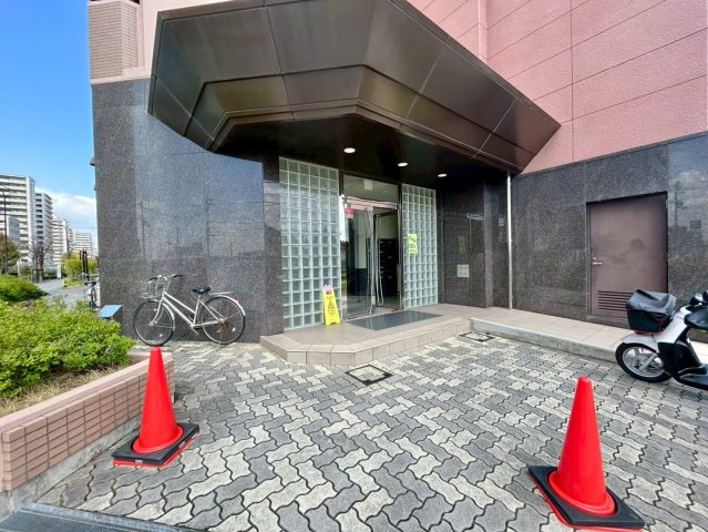 ルネス・ピース栗東ステーションスクエア　12Fのエントランス