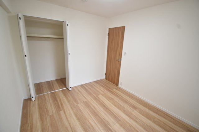 サンシティ鳥飼の洋室