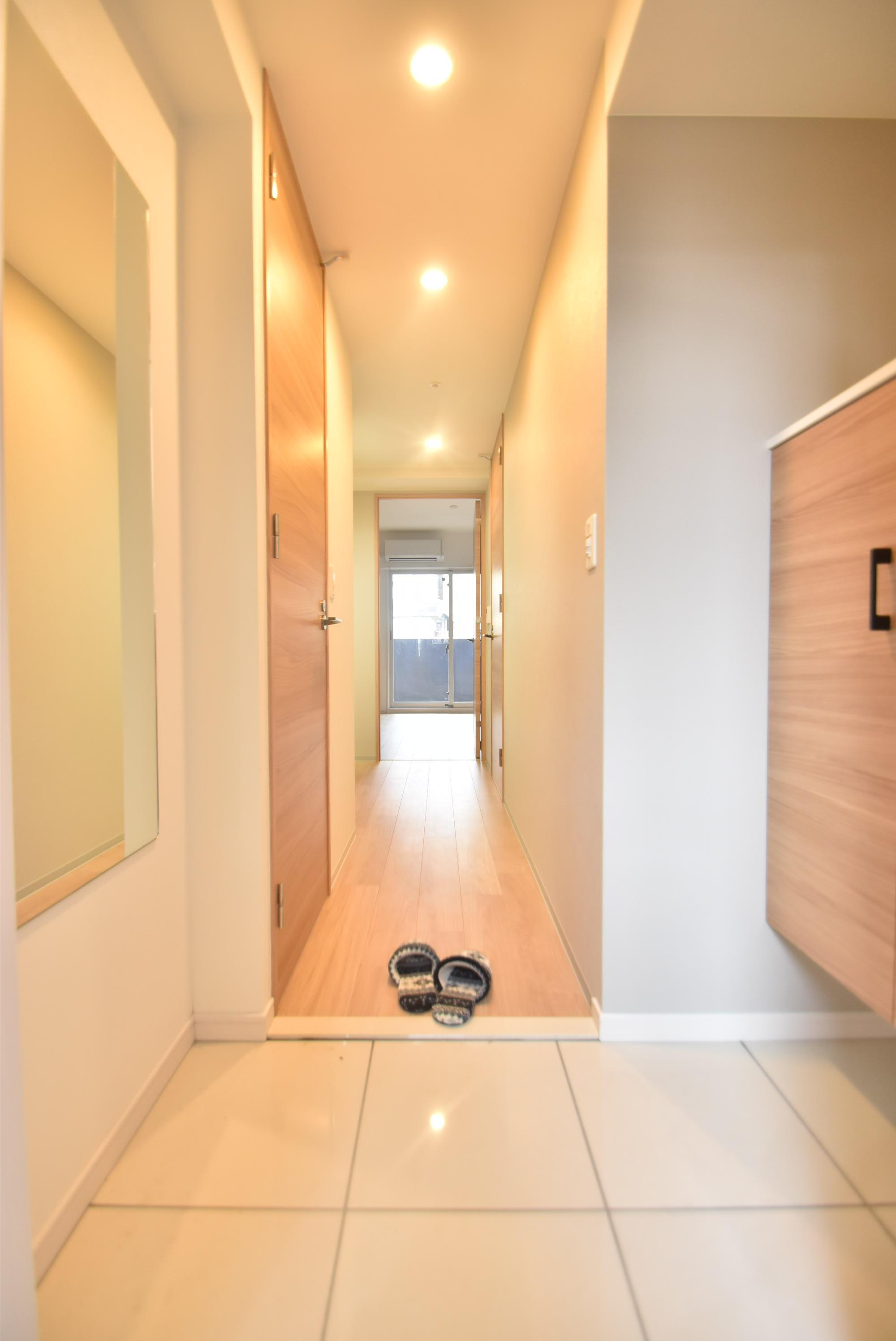 大阪市都島区東野田町５丁目の賃貸マンションの玄関