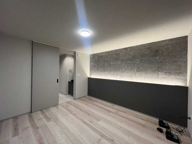 見た目も中身も強さもあるハイスペック戸建【神奈川区青木町新築戸建】の洋室|個人の部屋や寝室として使える洋室です