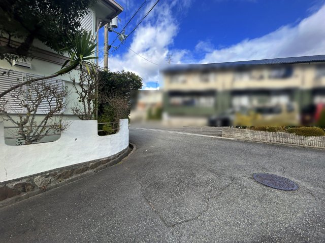 箕面市新稲６丁目　中古戸建