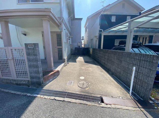 箕面市新稲６丁目　中古戸建の外観