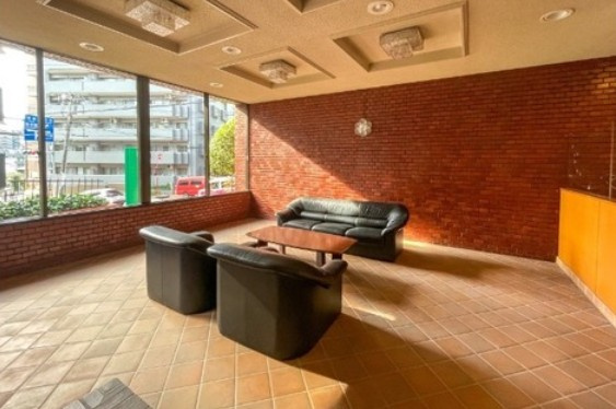 【エントランス】