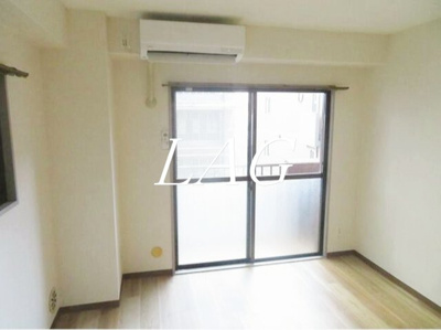 【居間・リビング】 | メゾン丸十 | 洋室のお部屋です。