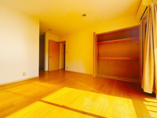 こだわりの設計♪芳賀郡益子町大字小宅中古住宅の洋室